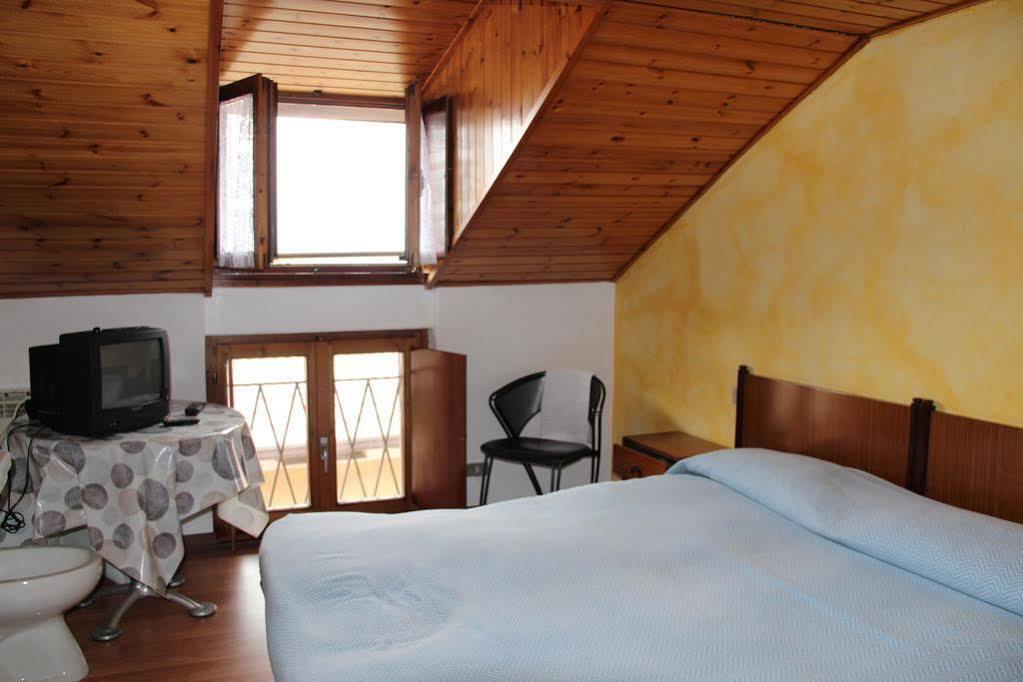B&B Edelweiss Castione della Presolana Εξωτερικό φωτογραφία